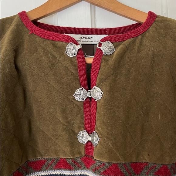 Nordic Pattern Sweater - Picture 3 of 7